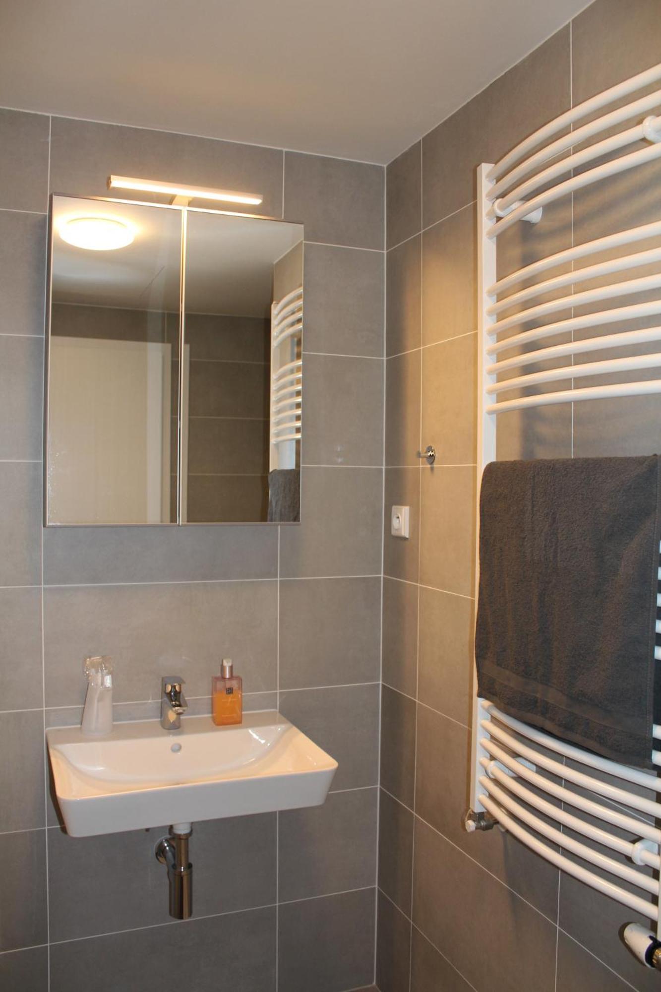 Holesovice Delight: Modern Comfort With A Twist In Prague 7 Экстерьер фото
